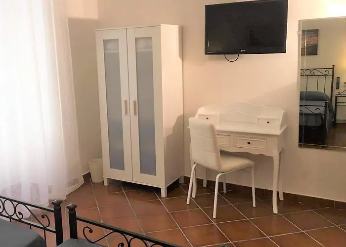 Almachiara Holiday home Rome